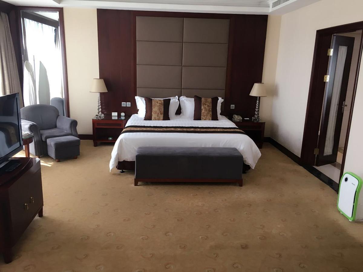 Shijiazhuang Yanshan Hotel ภายนอก รูปภาพ